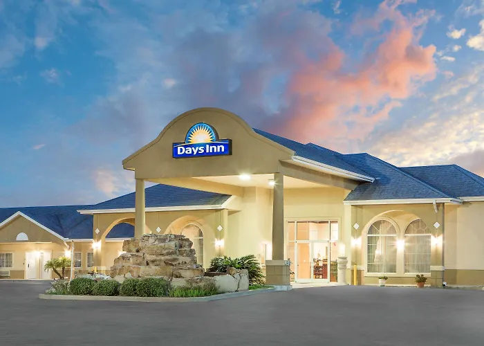 Days Inn By Wyndham Robstown