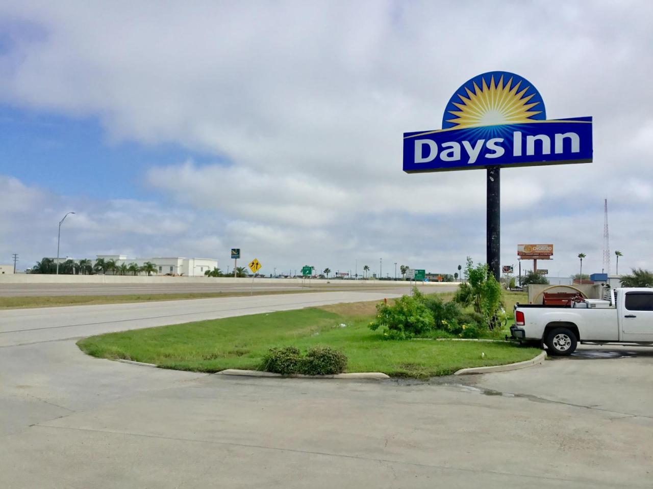 Days By Wyndham Robstown